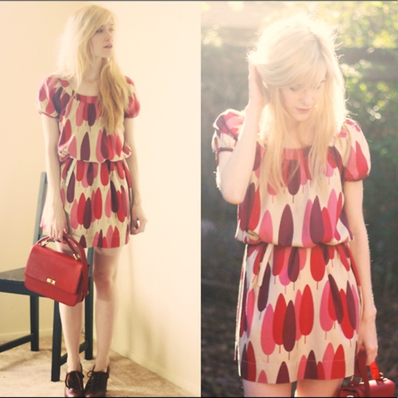 Orla Kiely Dresses & Skirts - Orla Keily Cyprus Tree shift dress - shades of red